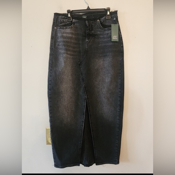 Wild fable black full length skirt size 2 regular - Picture 1 of 3